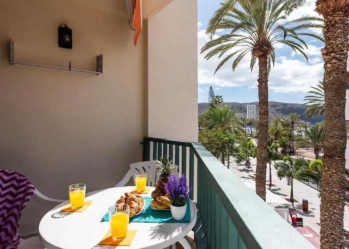 Apartment 211 Cristianos First Sea Line, Swimming Pool