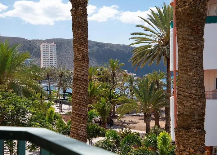 211 Cristianos First Sea Line, Swimming Pool *