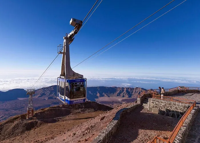 211 Cristianos First Sea Line, Swimming Pool Apartment