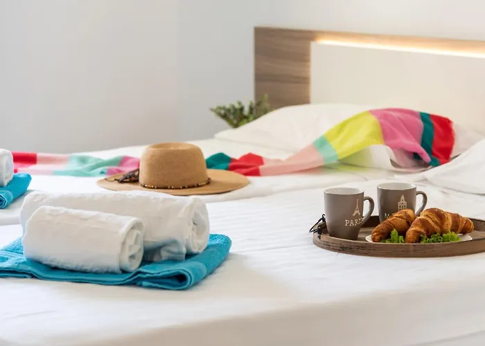 211 Cristianos First Sea Line, Swimming Pool * Los Cristianos (Tenerife)