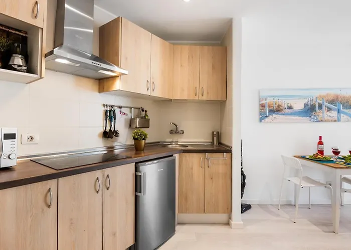 211 Cristianos First Sea Line, Swimming Pool Apartment Los Cristianos (Tenerife)